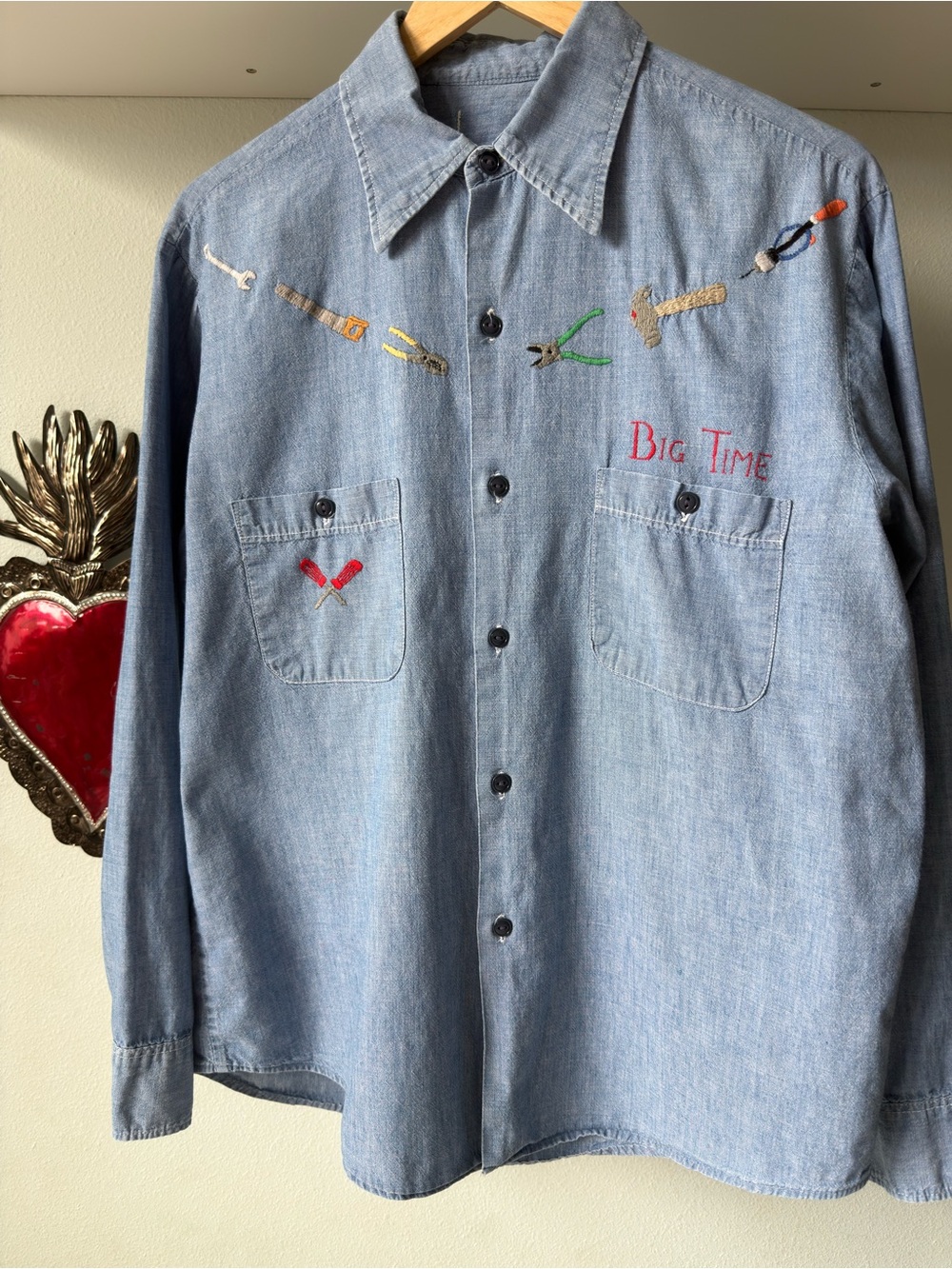 70’s vintage BIG MAC Selvedge Chambray Shirt w/ hand embroidered tools, folk art